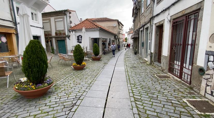 Rua Charmosa de Fundao