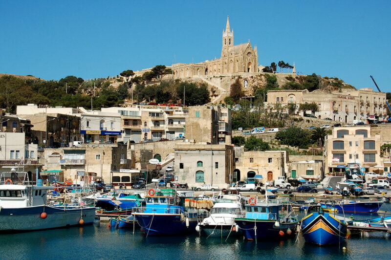 where to stay in malta